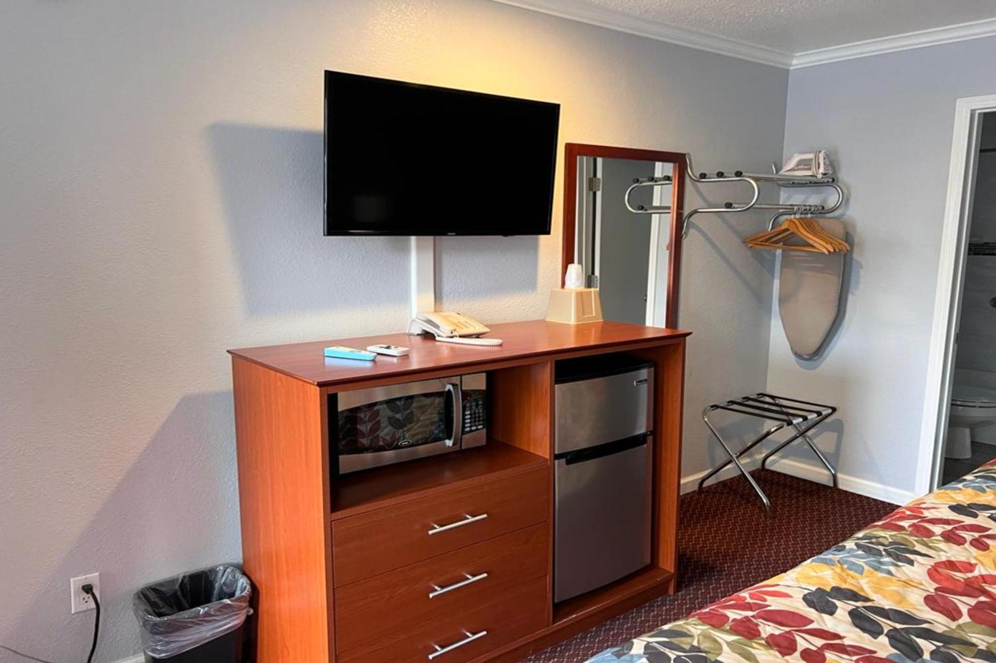 Islander Ca Motel 2*