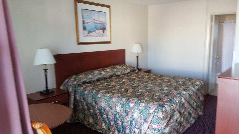Islander Ca Motel 2*