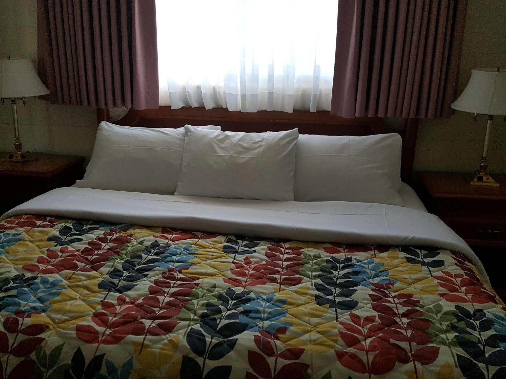 Motel Islander Ca